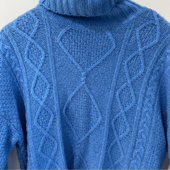COPY - Aerie blue oversize turtleneck sweater size XS - Picture 3 of 9